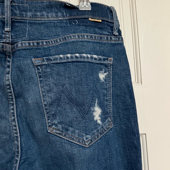 MOTHER Supper Cruiser Jeans in Born to Bite - Picture 5 of 7